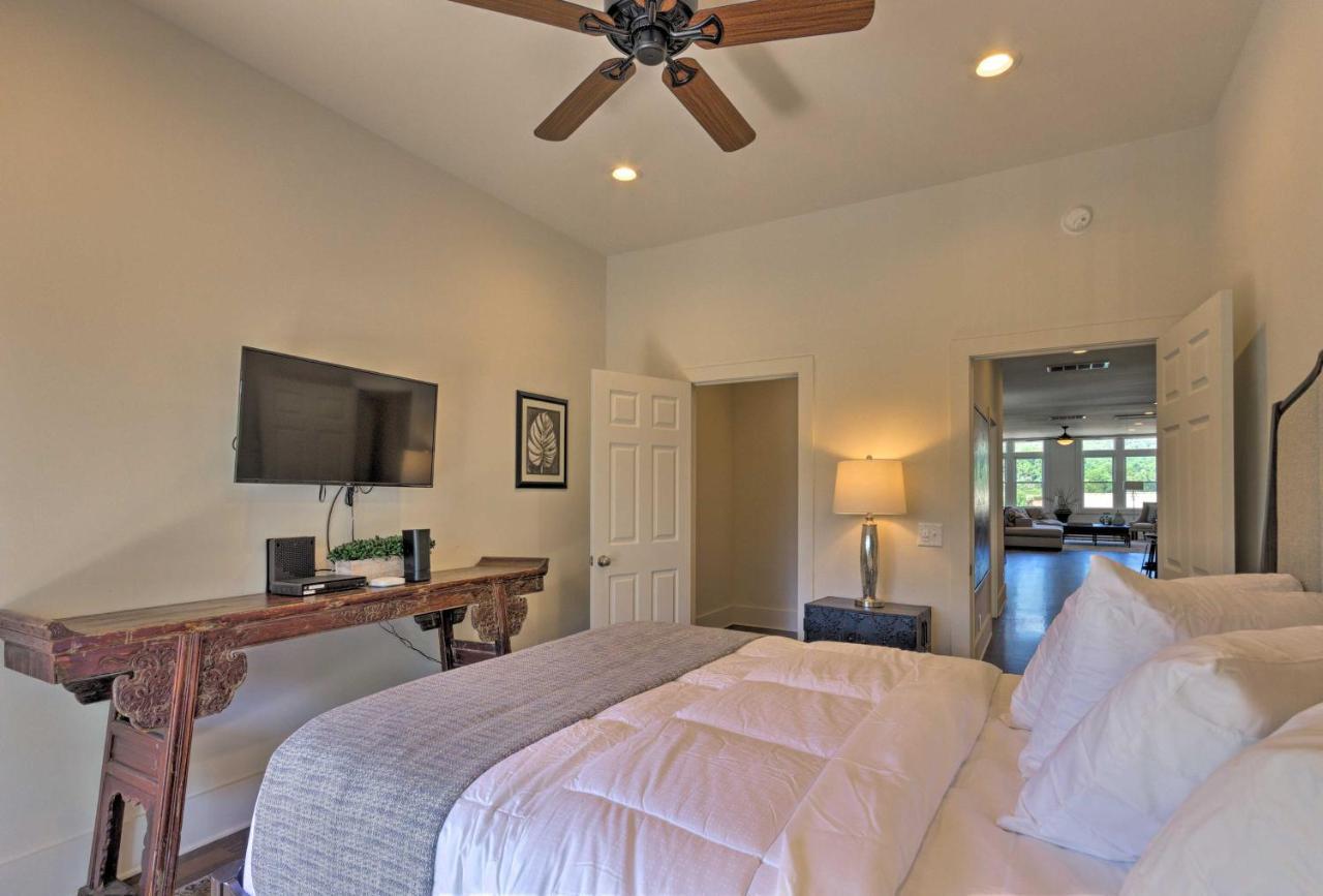 Modern Main St Apt In Downtown Waynesville! Bagian luar foto